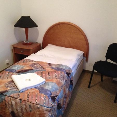 Hotel Chotol Horoměřice Eksteriør billede