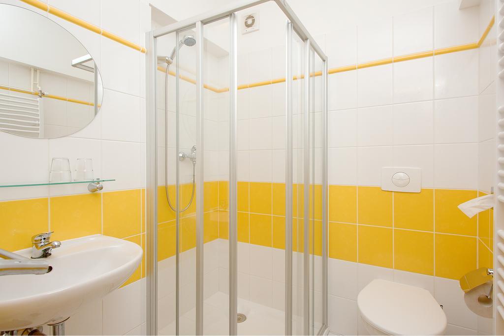 Hotel Chotol Horoměřice Værelse billede